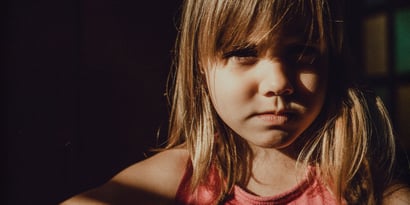 Die 6-Jahres-Krise bei Kindern: Definition, Symptome & 3 Tipps für Eltern