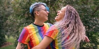 pareja-lgbt-lesbianas-orientacion-sexual-identidad-de-genero-expresion-de-genero