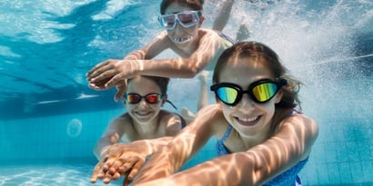 Beneficios de la natación en los niños (y otros deportes acuáticos)
