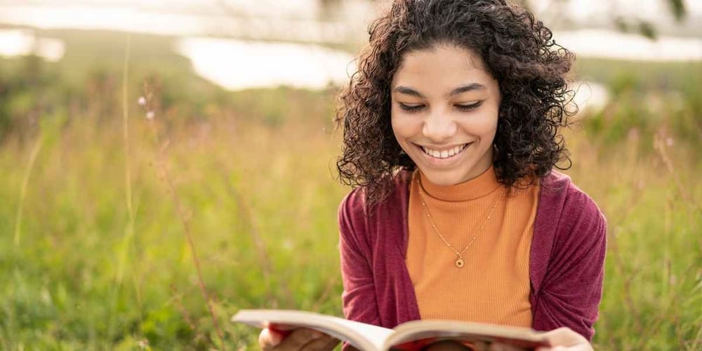 teenager-reading