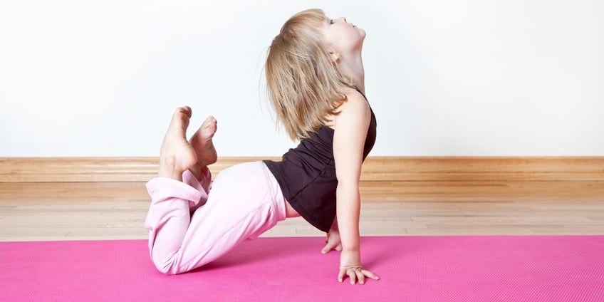 Le posizioni yoga per bambini