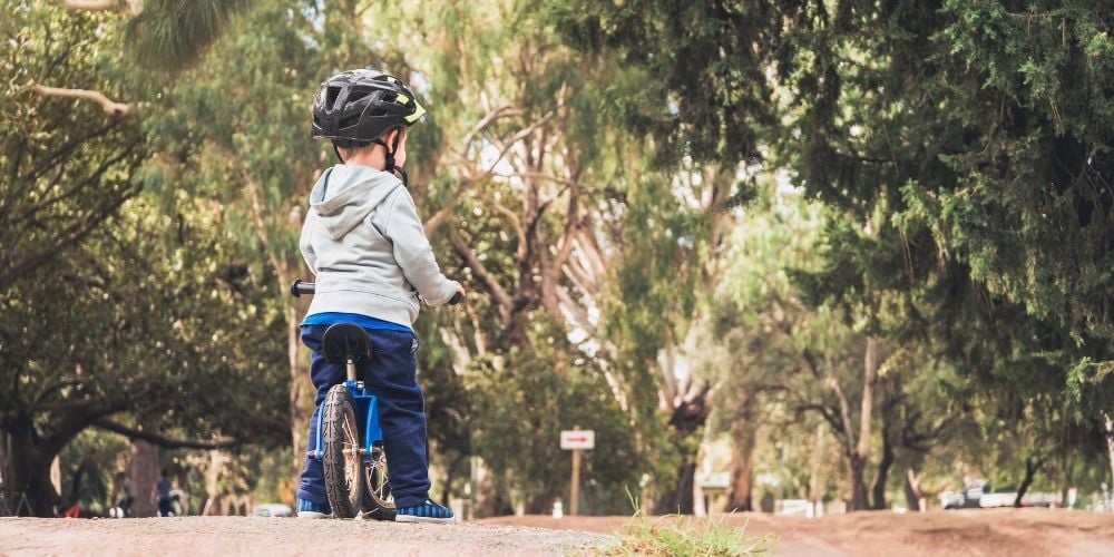 Un apprentissage clé: Comment apprendre à faire du vélo à des enfants