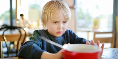 Neofobia alimentare nei bambini: strategie per evitarla