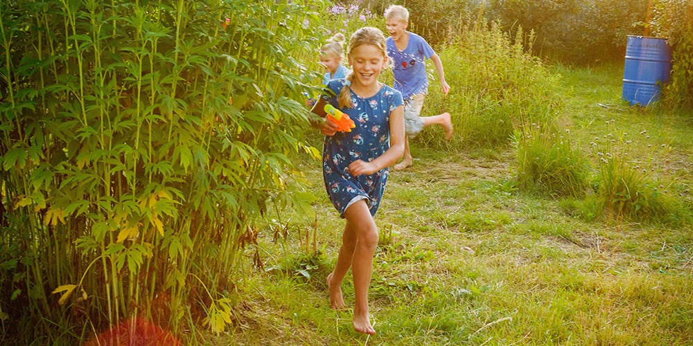 outdoor-play-children