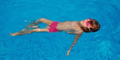Making a Splash! What’s the Best Age to Start Swimming Lessons?